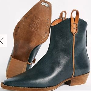 We The Free Washed Black Wesley Ankle Boot Sz 7/37